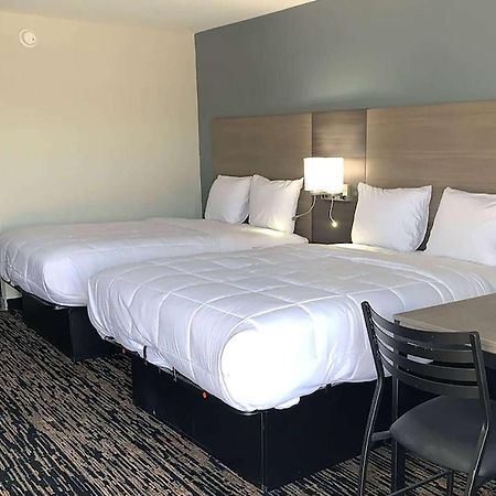 Super 8 By Wyndham Sulphur South Luaran gambar