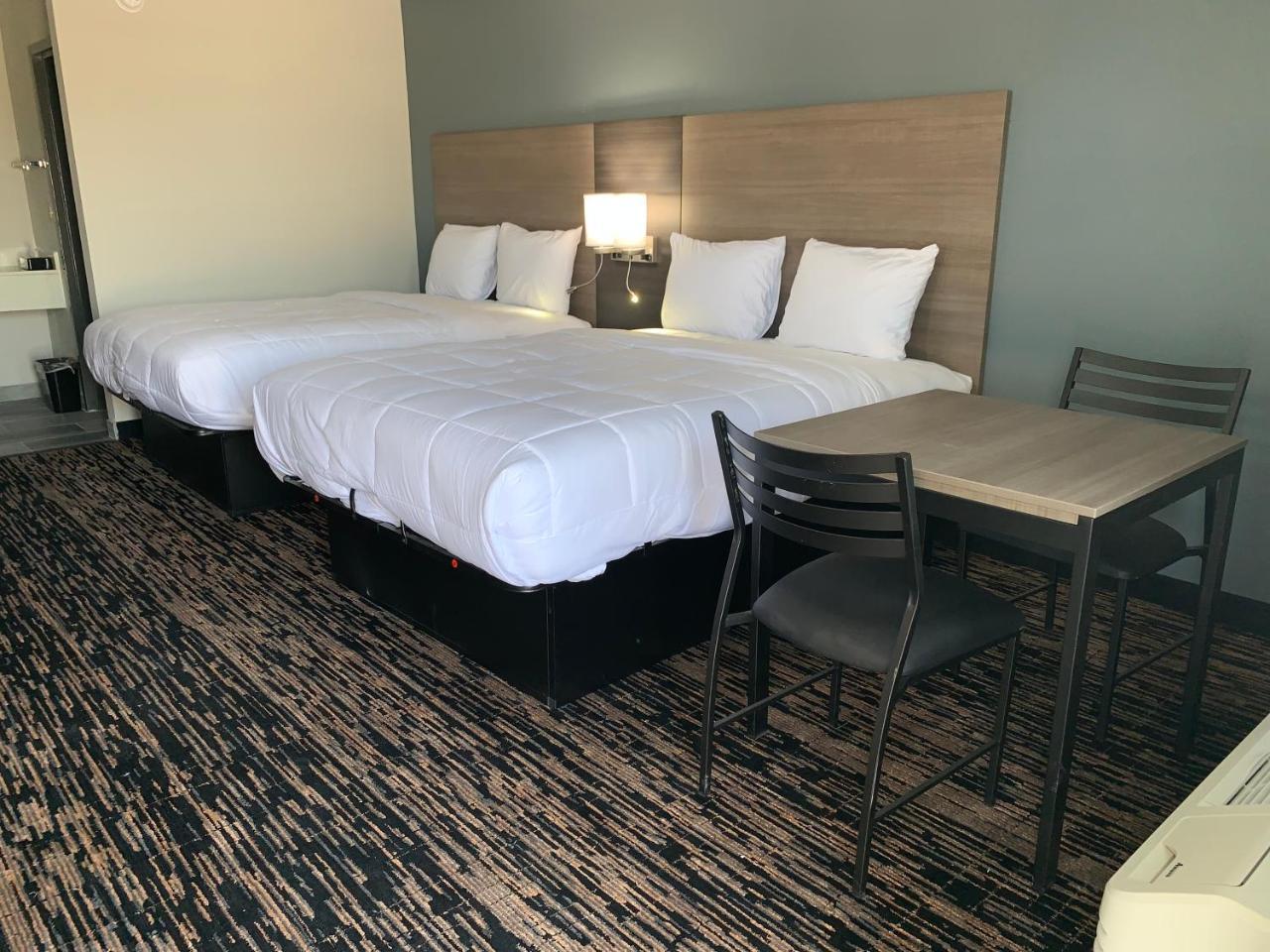 Super 8 By Wyndham Sulphur South Luaran gambar